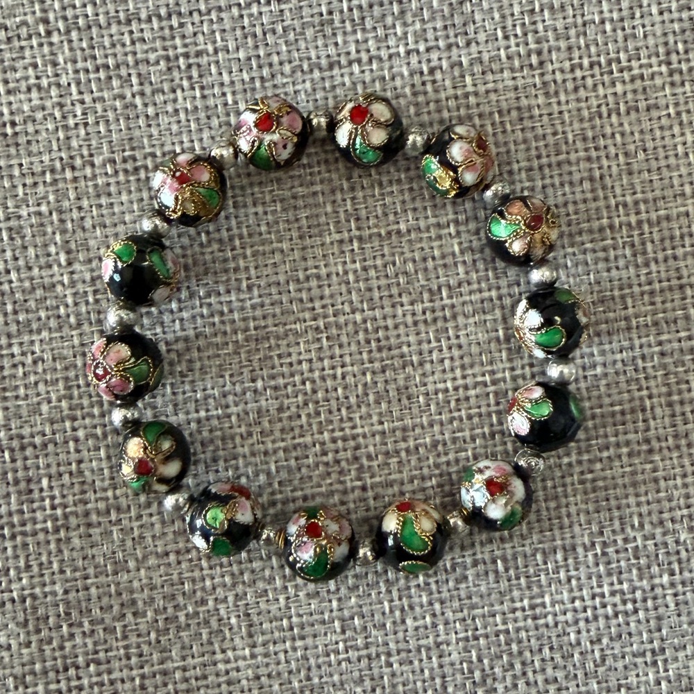 Floral Cloisonné Beaded Stretch Bracelet – Green Multicolor Vintage Style